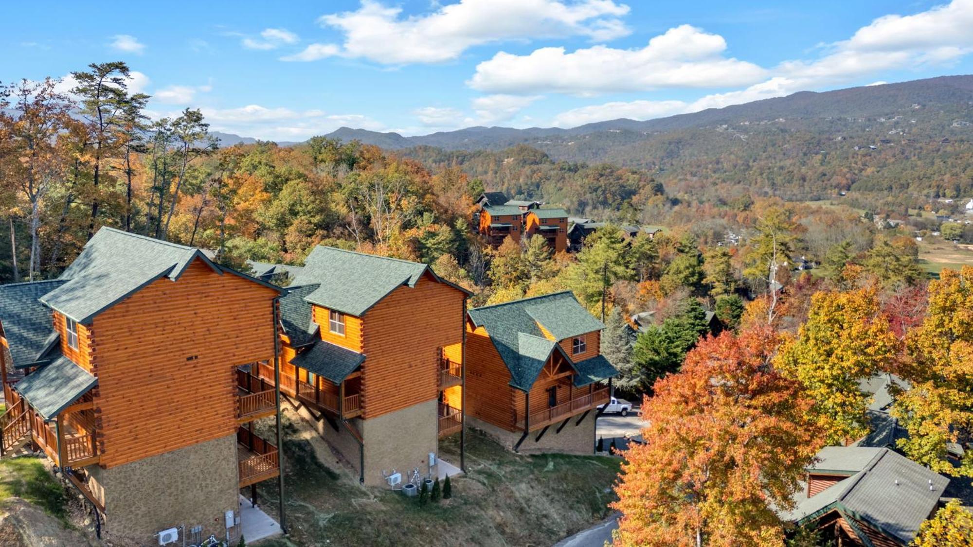 New Luxury Cabin With Indoor Pool, Hot Tub, & Theater Villa Pigeon Forge Esterno foto